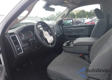 2019 Ram 1500 Classic Slt 4X4 8' Box из США, поврежденный, VIN 3C6JR7ET3KG670038